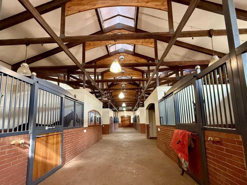 5 Bedroom Property for Sale in Clarens Free State